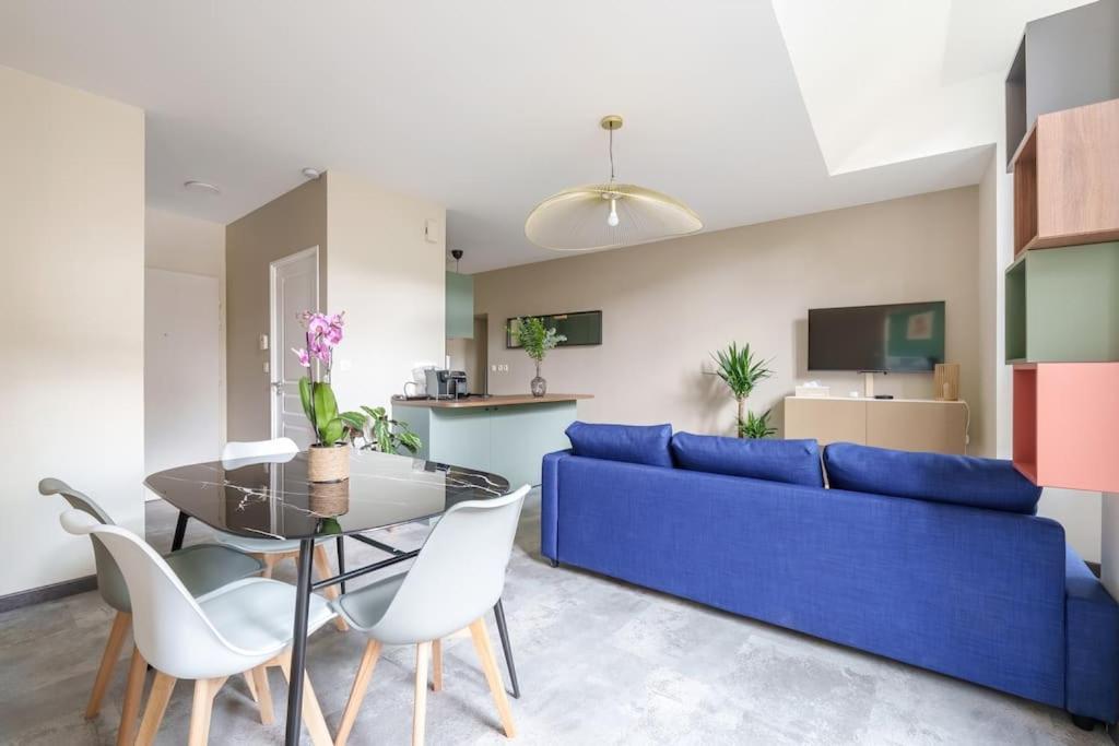 Appartement Lumineux Avec Cour Chaumont  Eksteriør bilde