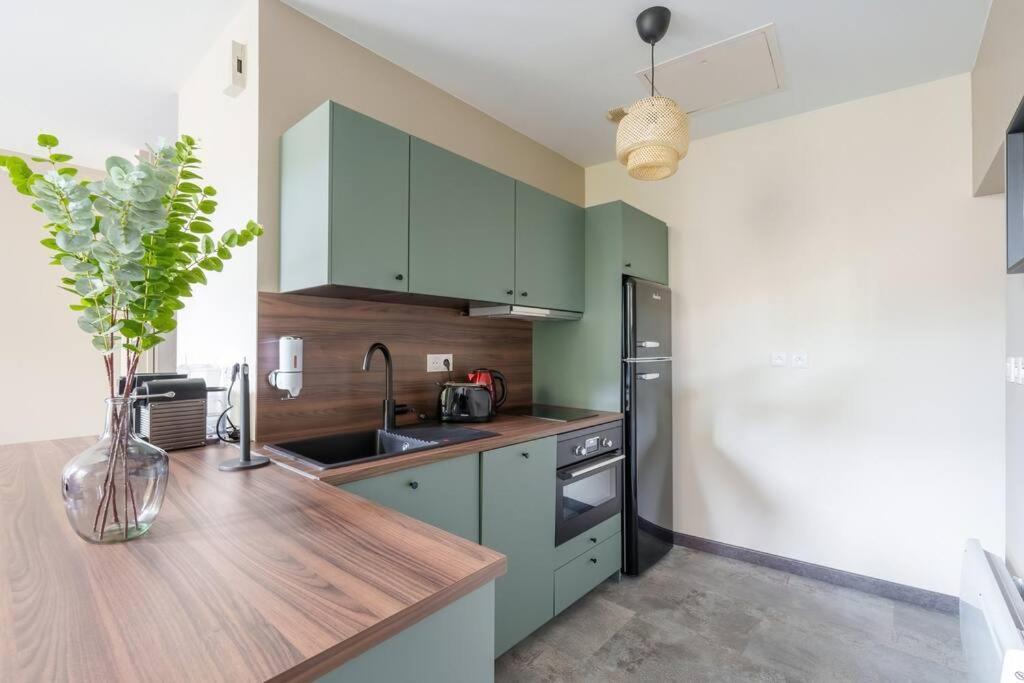 Appartement Lumineux Avec Cour Chaumont  Eksteriør bilde