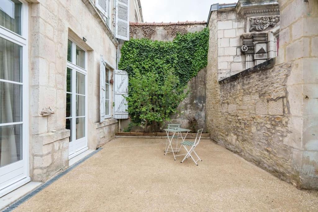 Appartement Lumineux Avec Cour Chaumont  Eksteriør bilde